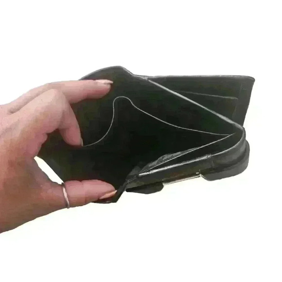 Furla Vintage Black Leather Compact Wallet - Picture 9 of 13